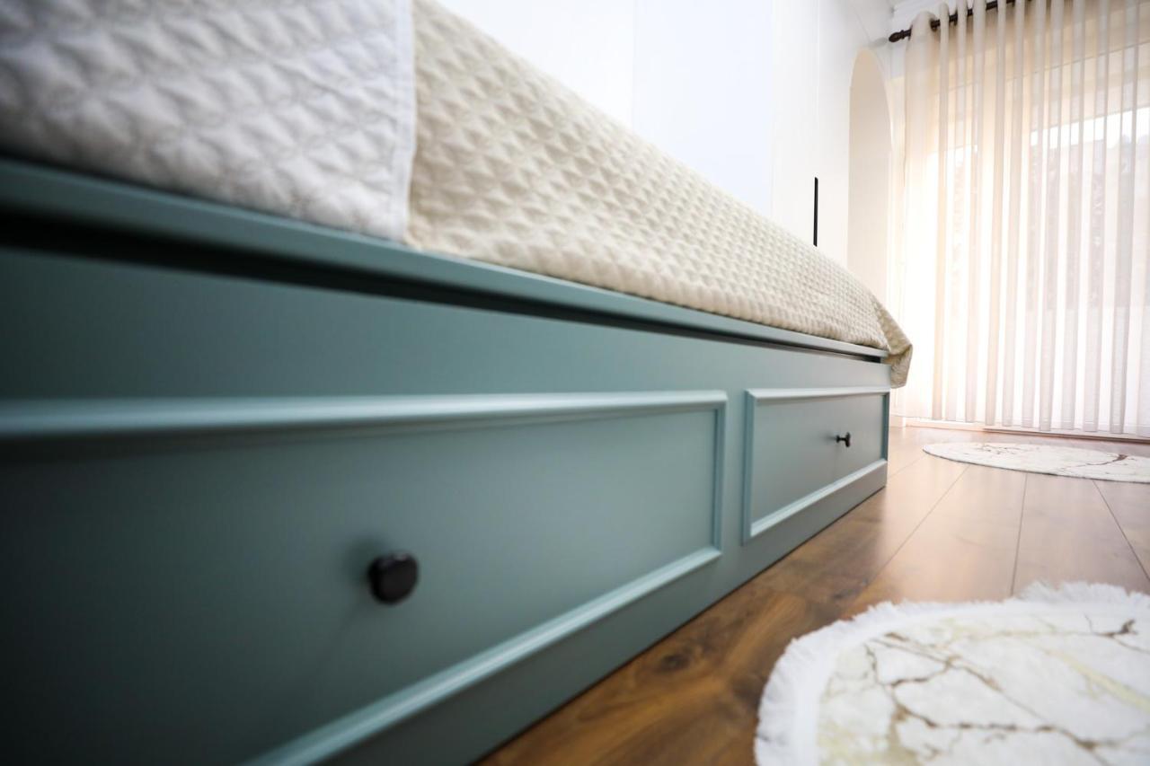 Tirana Center Apartment - Your Cosy Corner エクステリア 写真