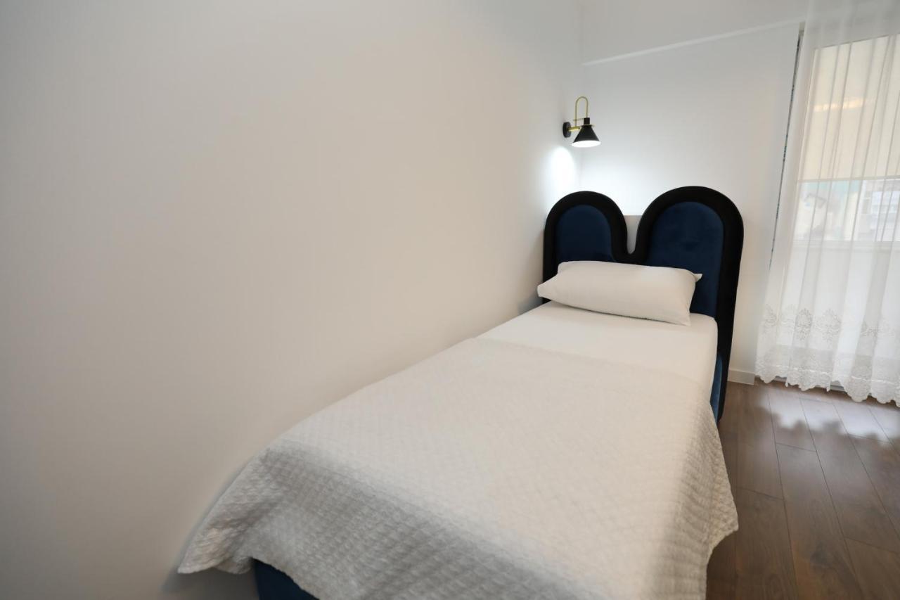 Tirana Center Apartment - Your Cosy Corner エクステリア 写真