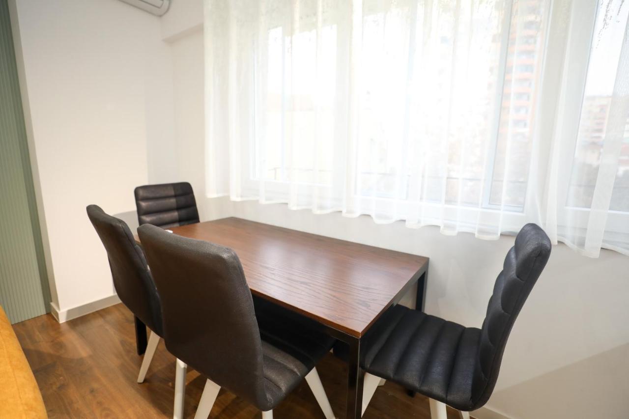 Tirana Center Apartment - Your Cosy Corner エクステリア 写真