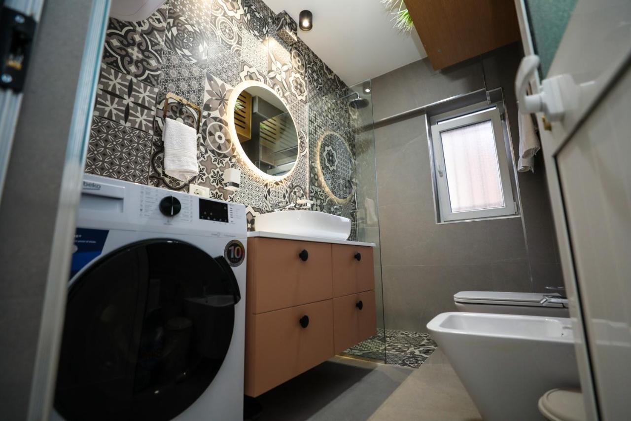 Tirana Center Apartment - Your Cosy Corner エクステリア 写真
